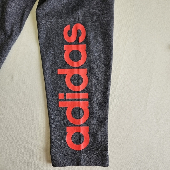 Adidas‎ Gray Leggings with Red Logo - Picture 4 of 7
